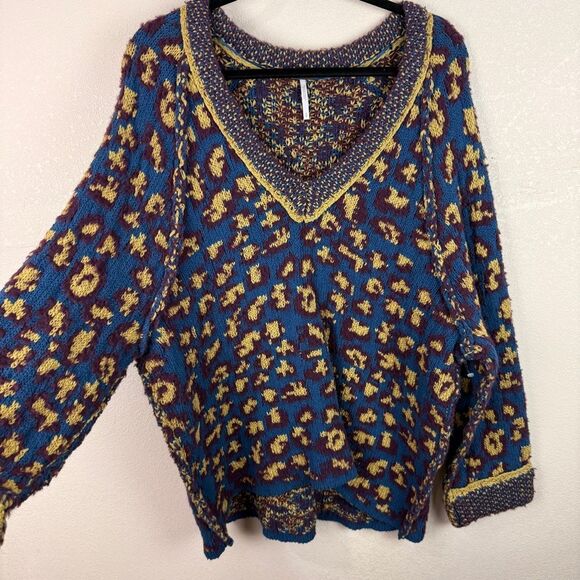 Free People Cheetah Sweater Oversized Pullover Small - Picture 3 of 5